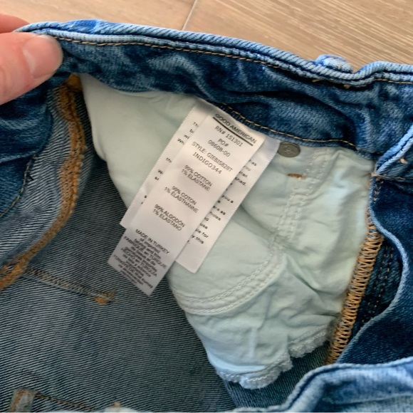 Good American Split Hem Jeans - Picture 4 of 5